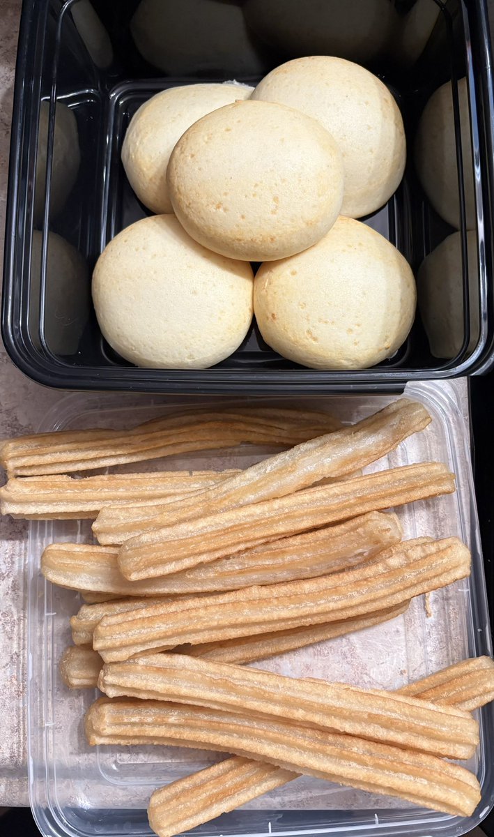 lissete_junco's tweet image. #pandebono #churros #pan #homemade #baking #bake #homebake #yummy #yumyum #sogood #soyummy