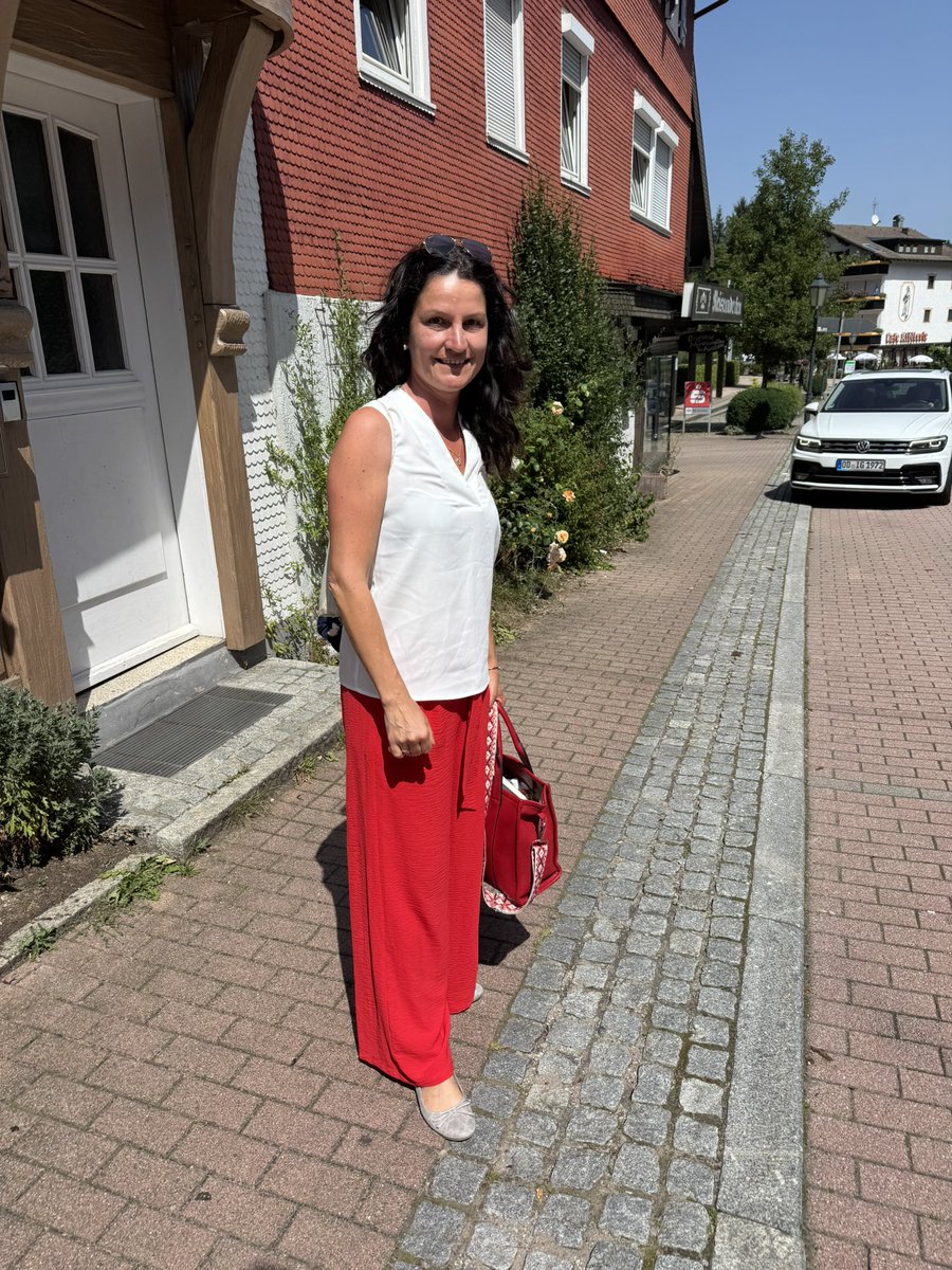 Als SPD-Landtagskandidatin unterwegs auf der Sommertour 2025 in Enzklösterle bei Bürgermeisterin Sabine Zenker zu #tourismus #telemedizin und anderen kommunalpolitischen Themen #sommertour #sommer <a href="/DanielSteinrode/">Daniel Steinrode</a>