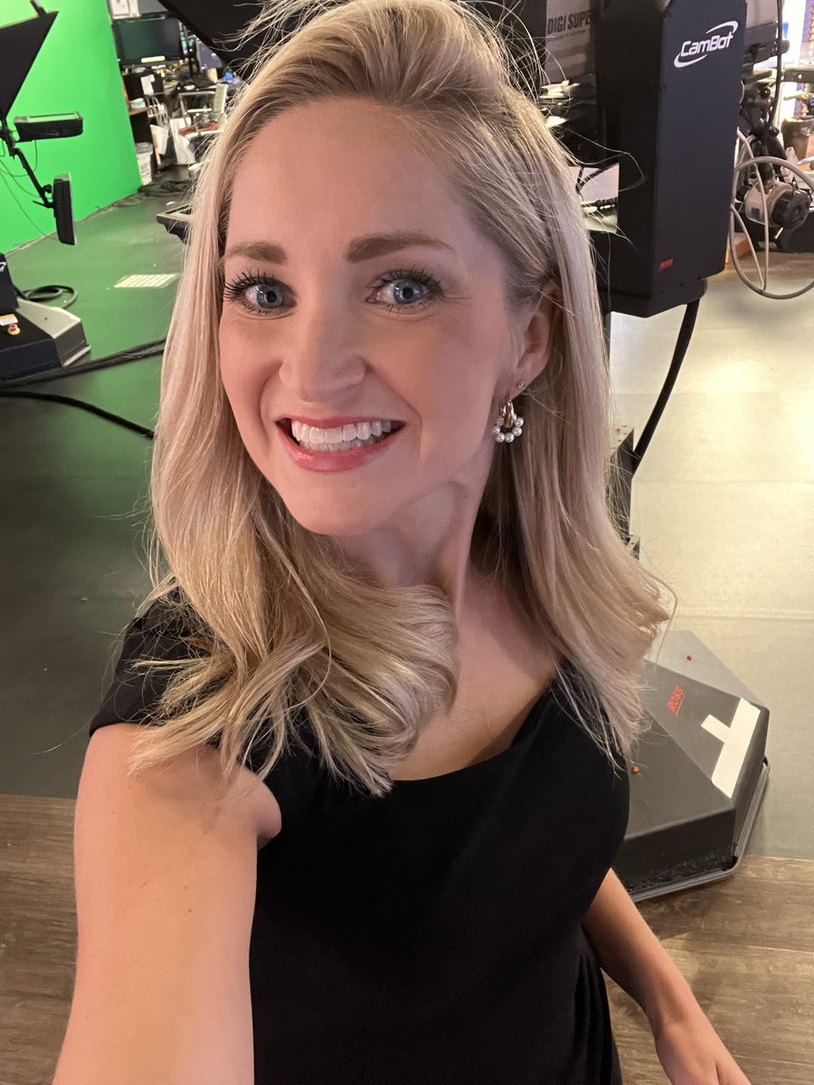Lexie O'Connor (@lexieoconnorwx) on Twitter photo From the playground with my girls to back in studio! 😂 🤗 If you missed our show at 6 pm, I’ll have your forecast tonight at 11 pm! <a href="/wbz/">WBZ | CBS News Boston</a> From the playground with my girls to back in studio! 😂 🤗 If you missed our show at 6 pm, I’ll have your forecast tonight at 11 pm! <a href="/wbz/">WBZ | CBS News Boston</a>