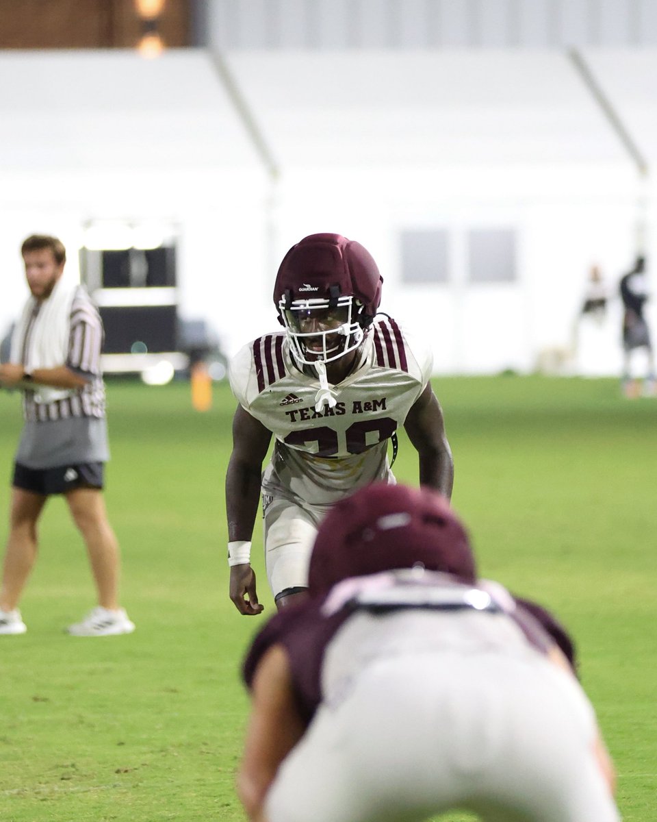 LATOYAPRIDE's tweet photo. MAKE YOURSELF PROUD❗️#FallCamp https://t.co/1he5qhicly