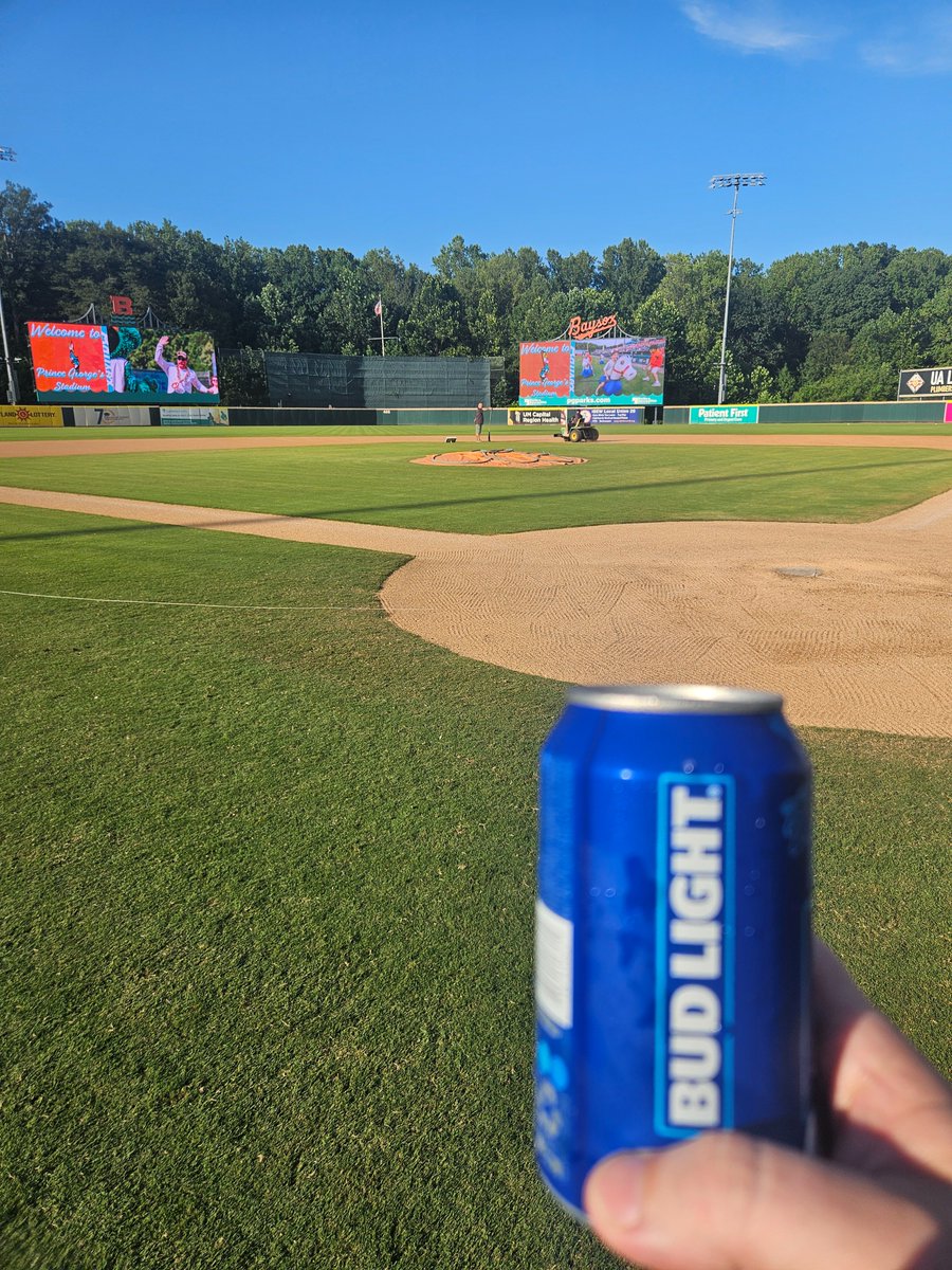 Hatbilly tweet media