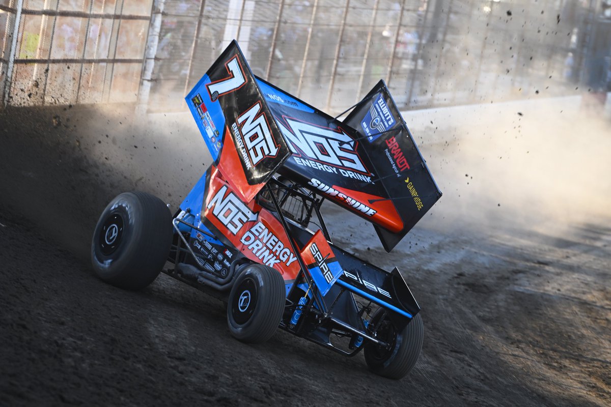 High Limit Racing (@highlimitracing) on Twitter photo 𝐒𝐓𝐀𝐑𝐓𝐈𝐍𝐆 𝟑𝐑𝐃 — <a href="/GioScelzi/">Gio Scelzi</a>
"Hot Sauce" has a chance to make his first win for <a href="/ClausonMarshall/">Clauson Marshall Racing</a> a big one tonight.
The <a href="/NosEnergyDrink/">NOS Energy Drink</a> #7BC comes from row two with Gio eying $100,071 and a #GoldCup71 crown in his home state.
📺 FloSports.Link/HL2025 (𝟲:𝟰𝟱𝗽𝘁) 𝐒𝐓𝐀𝐑𝐓𝐈𝐍𝐆 𝟑𝐑𝐃 — <a href="/GioScelzi/">Gio Scelzi</a>
"Hot Sauce" has a chance to make his first win for <a href="/ClausonMarshall/">Clauson Marshall Racing</a> a big one tonight.
The <a href="/NosEnergyDrink/">NOS Energy Drink</a> #7BC comes from row two with Gio eying $100,071 and a #GoldCup71 crown in his home state.
📺 FloSports.Link/HL2025 (𝟲:𝟰𝟱𝗽𝘁)