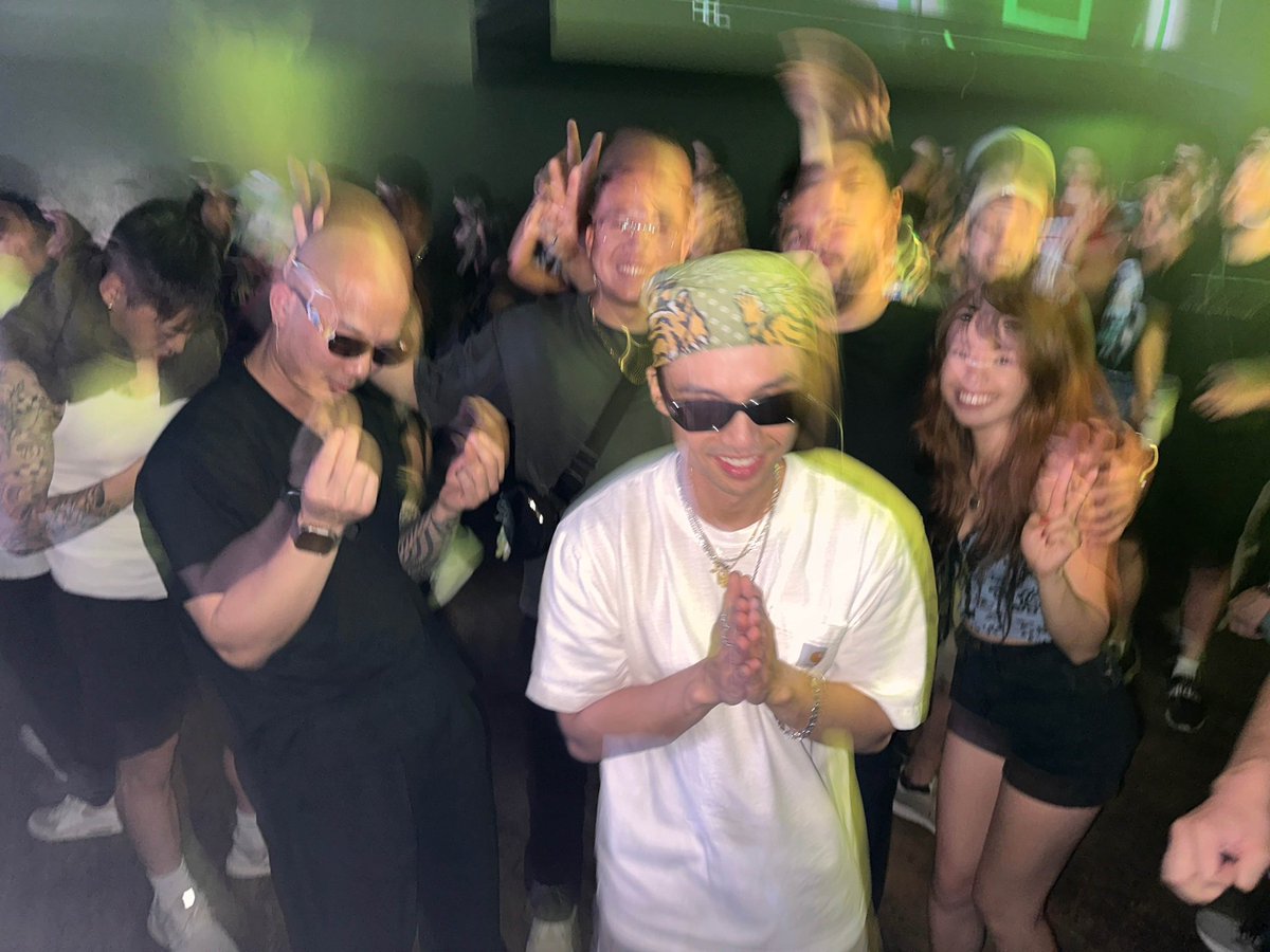 one piece boys irl meet up