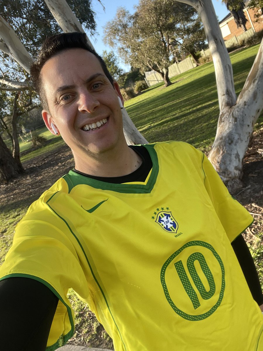 FPL Side Net Podcast (@fplsidenet) on Twitter photo Todayβs Running ππ»ββοΈ Kit. #οΈβ£π―
A special kit, for a special occasion.
The Brazil π§π· legendary <a href="/nikefootball/">Nike Football</a> #Total90 reissue kit. The legendary Ronaldinho on the shirt π€π». First Brazilian shirt for the collection too.
π 10km β±οΈ 61β
#TheRunningKitnerd #Kitnerd Todayβs Running ππ»ββοΈ Kit. #οΈβ£π―
A special kit, for a special occasion.
The Brazil π§π· legendary <a href="/nikefootball/">Nike Football</a> #Total90 reissue kit. The legendary Ronaldinho on the shirt π€π». First Brazilian shirt for the collection too.
π 10km β±οΈ 61β
#TheRunningKitnerd #Kitnerd