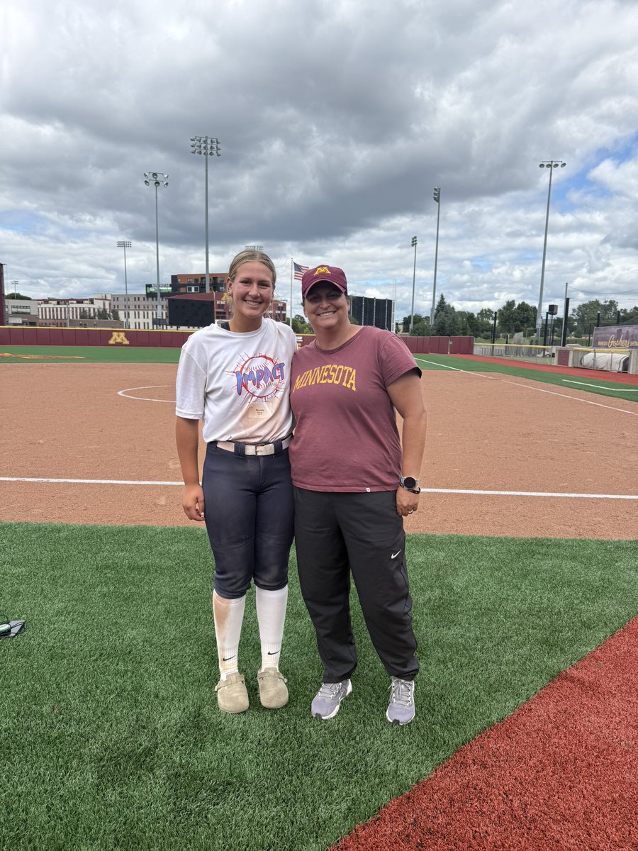 KKokenge58773's tweet photo. Thank you @GopherSoftball for such a amazing camp! I had so much fun, and learned so many new things from @RitterPiper, &amp; @royast24 and all their players! https://t.co/XTWO7hdXmV