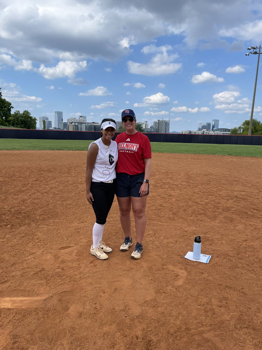 Big thanks to <a href="/BelmontSoftball/">Belmont Softball</a> for hosting <a href="/ArionaGentry/">Ariona Gentry</a> at camp! 
<a href="/tcwall45/">TC Wall</a> <a href="/ekuba_25/">Erin Kuba</a> <a href="/CoachKnerem/">Emlyn Knerem</a> <a href="/LauraMatthews12/">Laura Matthews</a> <a href="/impactcaymol/">Impact Caymol</a>