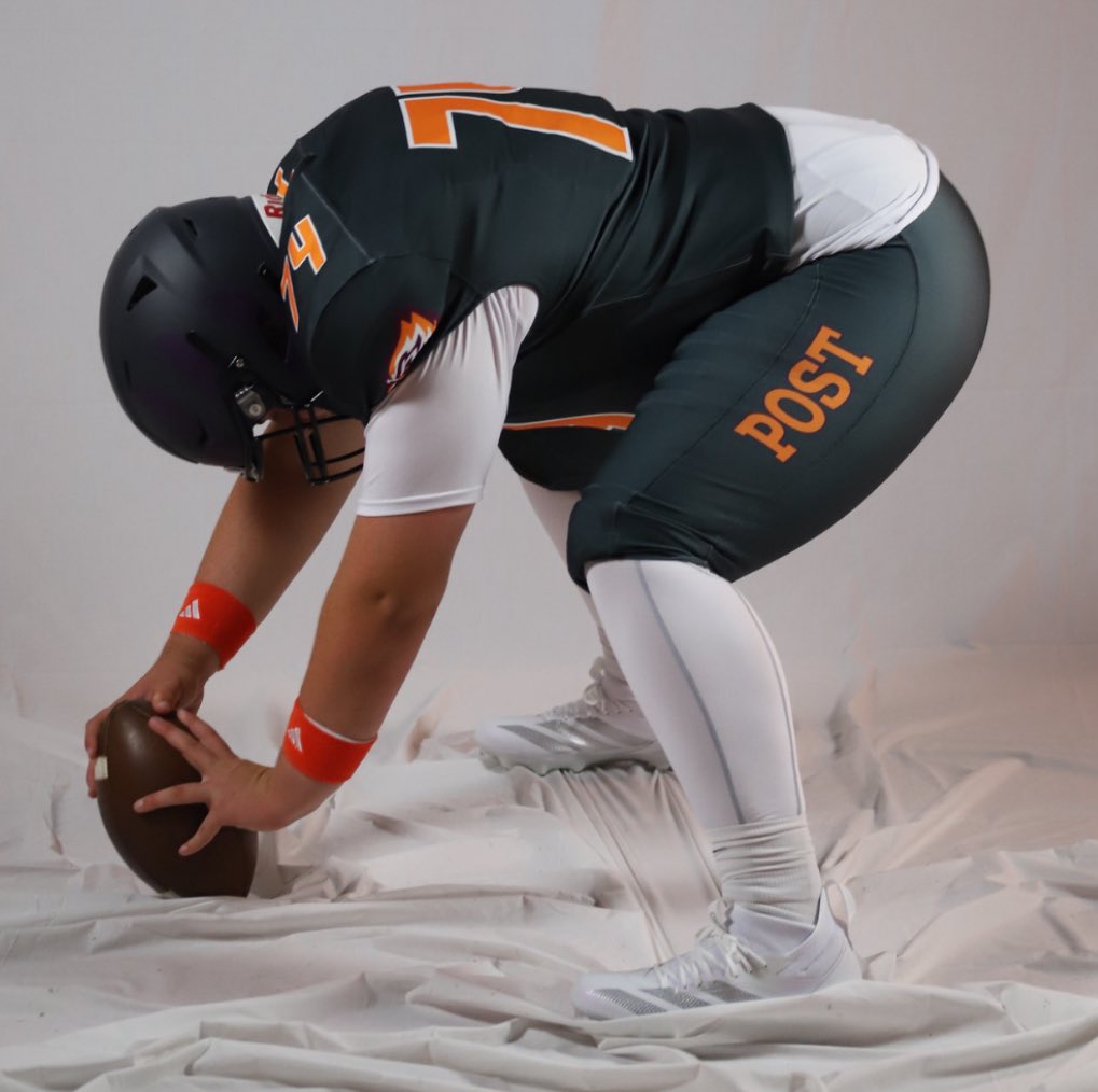 Brad_Schwartz74's tweet image. Year✌️#ForPapa❤️
.
.
.
@post_fb @PostUniversity #LongSnapper #Sophomore #SOAR