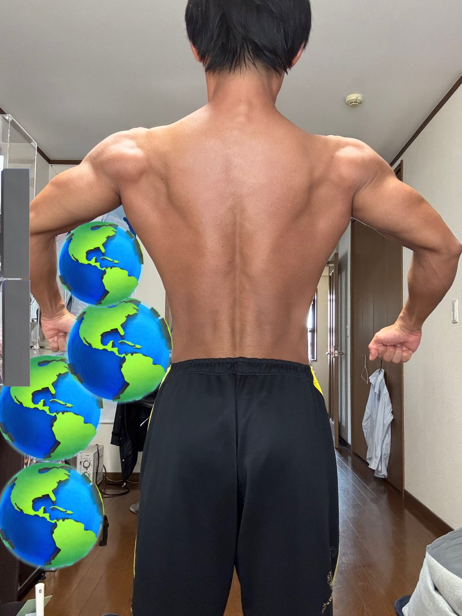 初コンテストまで残り2週間！
もうちょい質感上がって欲しい〜、お腹周りの血管、全然出る気配がないし・・・甘すぎ？😭
#筋トレ
#減量