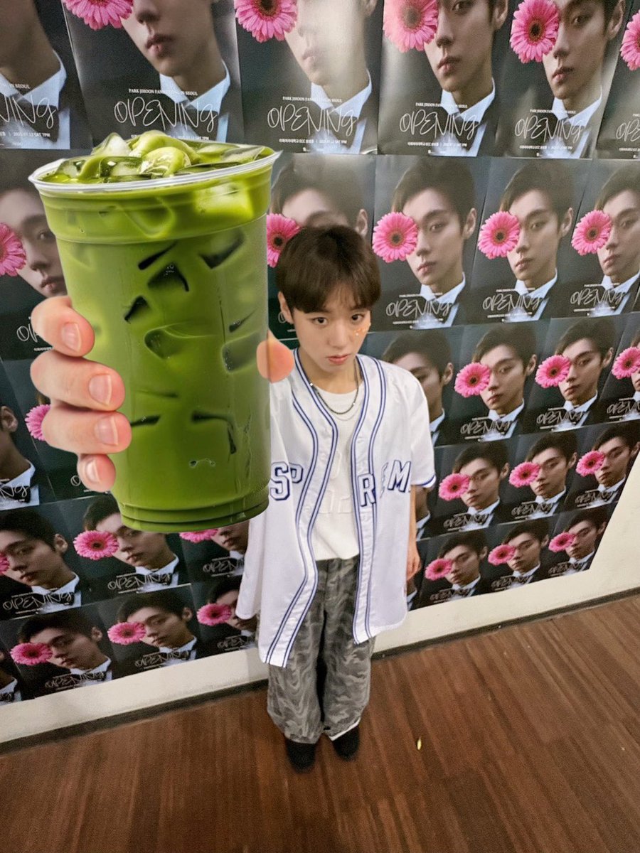 트친들
초코유유 마셔
말차라떼도 마셔 ꩜