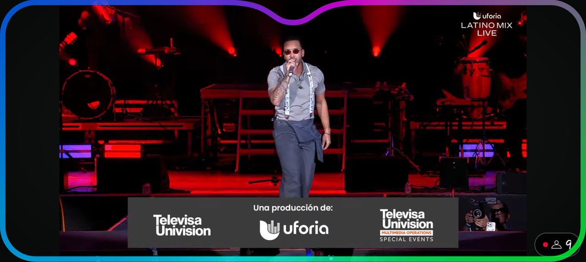 gisederoyce's tweet photo. @PrinceRoyce sin duda eres el mejor de todos mi amorcito bello te disfrute muchísimo de principio a fin me las cante todas y cada una de las canciones que cantaste hasta llorar me hiciste las lágrimas salían solas de mis ojos de solo verte mi vida 😍😍😍😍😍😍😍😍 https://t.co/9e1uJROL3I