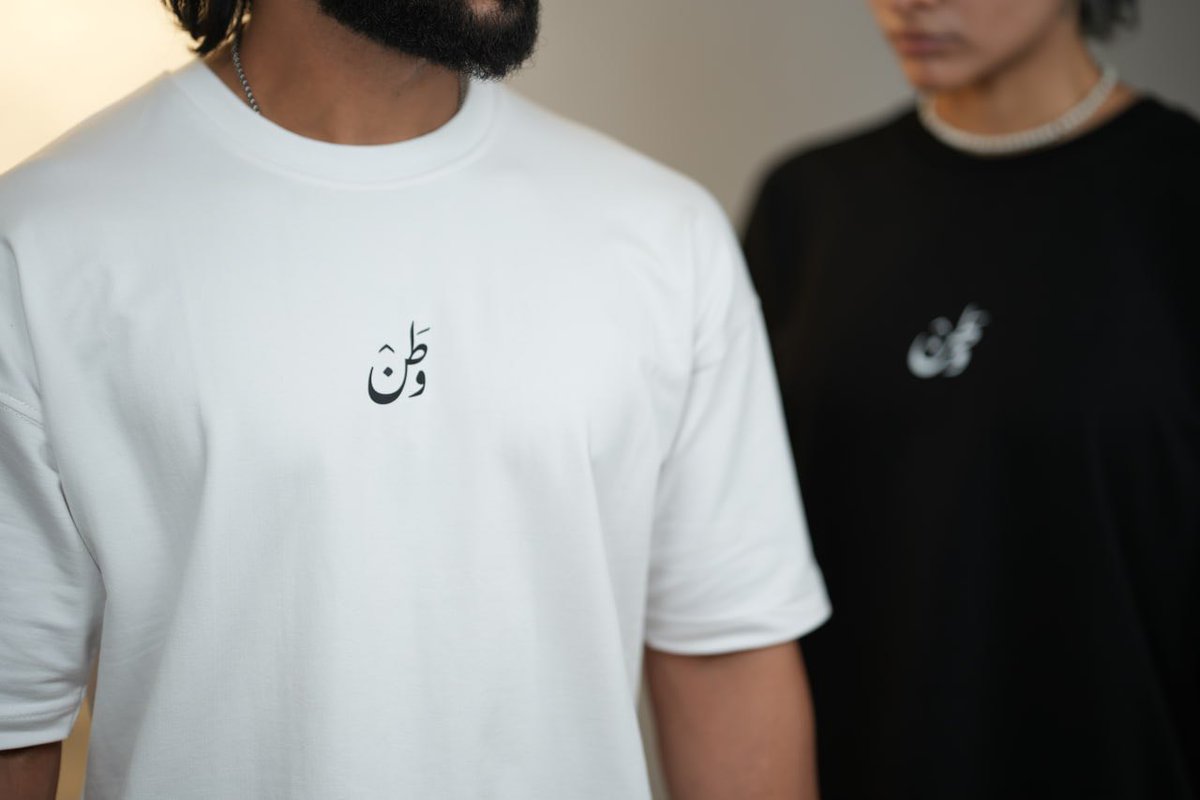 وطَن یعنی ریشه .

تی شرت وطَن موجود در وبسایت

vatanwear.com

#وطن #اکسسوری #فشن