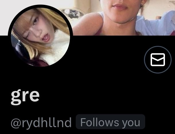 te amo gre recuerdo cuando una brasileña entró a nuestro rave y luego nos funo en twt por racistas