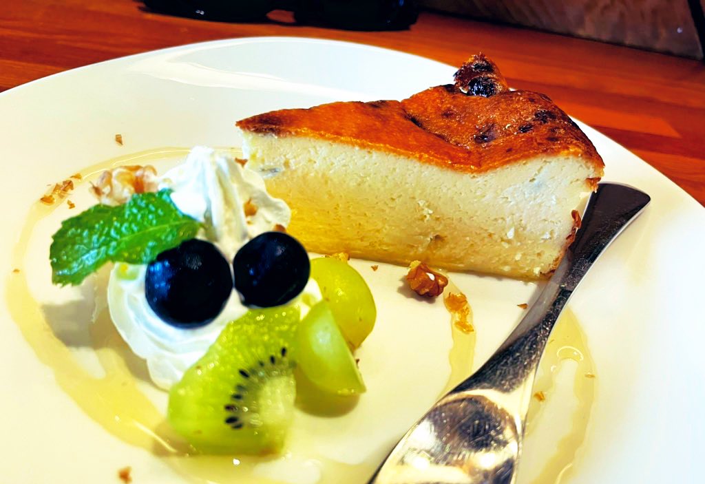 71flutter's tweet image. 今日もカフェ勉頑張ります〜🌟
日曜日に勉強してる仲間いるかな…( &apos;ω&apos; و(و&quot;♪