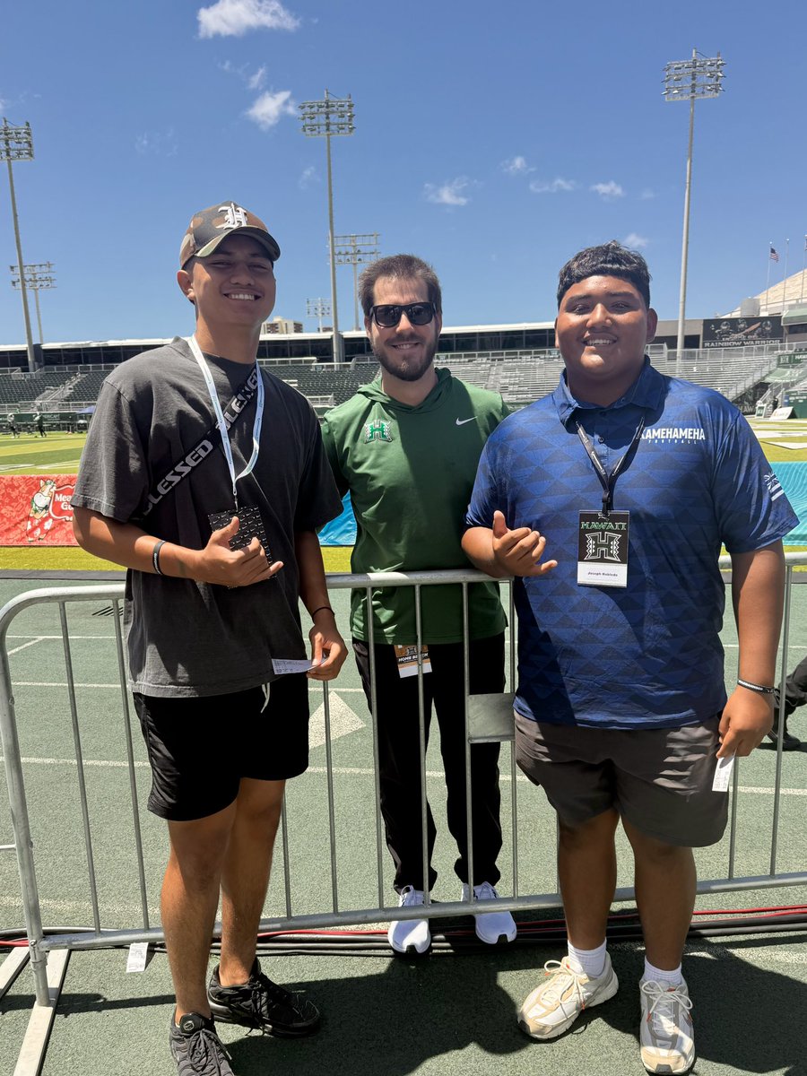 Iosefa Miller (@4_iosefa) on Twitter photo Thank you <a href="/HawaiiFootball/">Hawaii Football</a> for inviting me to a Game day visit.. Thank you coach <a href="/Jeff_Reinebold/">Jeff Reinebold</a> for the wisdom shared today. Very blessed 🙏🏽
#BRADDAHHOOD
<a href="/mikeympo2/">Mikey O’Connor II</a> <a href="/UH_AlecWatt/">Alec Watt</a> <a href="/_djjohnson11/">DJ Johnson</a> Thank you <a href="/HawaiiFootball/">Hawaii Football</a> for inviting me to a Game day visit.. Thank you coach <a href="/Jeff_Reinebold/">Jeff Reinebold</a> for the wisdom shared today. Very blessed 🙏🏽
#BRADDAHHOOD
<a href="/mikeympo2/">Mikey O’Connor II</a> <a href="/UH_AlecWatt/">Alec Watt</a> <a href="/_djjohnson11/">DJ Johnson</a>