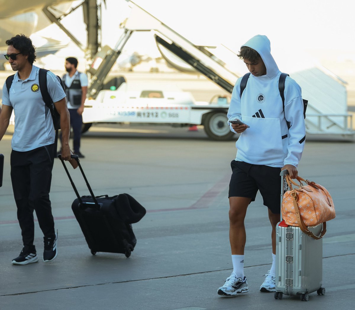 #1 joão félix enthusiast 🇦🇷 (@retamarlaz74413) on Twitter photo 🔥🛩 João Félix arrived in Arabia with Al-Nassr.🟡🔵
📸 <a href="/AlNassrFC/">نادي النصر السعودي</a>
🔄 <a href="/joaofelixenthu/">#1 joão félix enthusiast 🇦🇷</a>
#JoaoFelix #AlNassr 🔥🛩 João Félix arrived in Arabia with Al-Nassr.🟡🔵
📸 <a href="/AlNassrFC/">نادي النصر السعودي</a>
🔄 <a href="/joaofelixenthu/">#1 joão félix enthusiast 🇦🇷</a>
#JoaoFelix #AlNassr