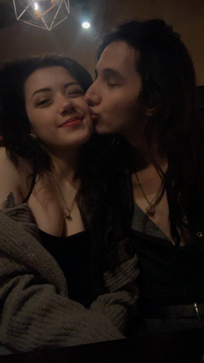 mostlykayla's tweet image. Nothin sweeter than my honey 🍯