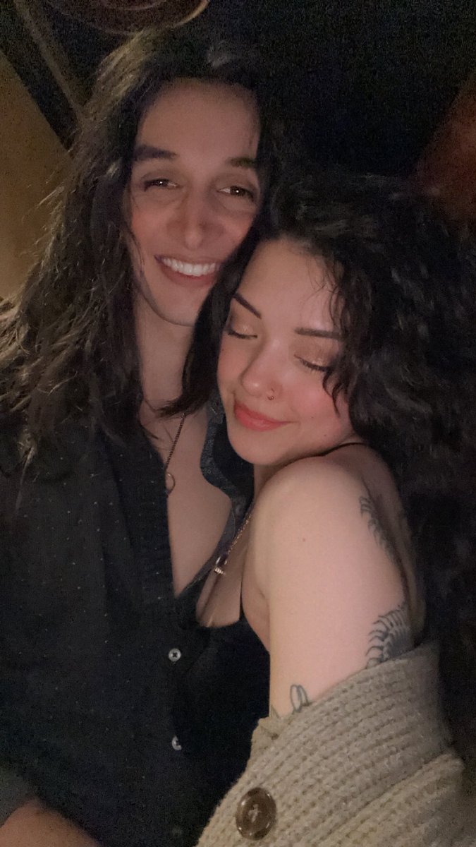 mostlykayla's tweet image. Nothin sweeter than my honey 🍯