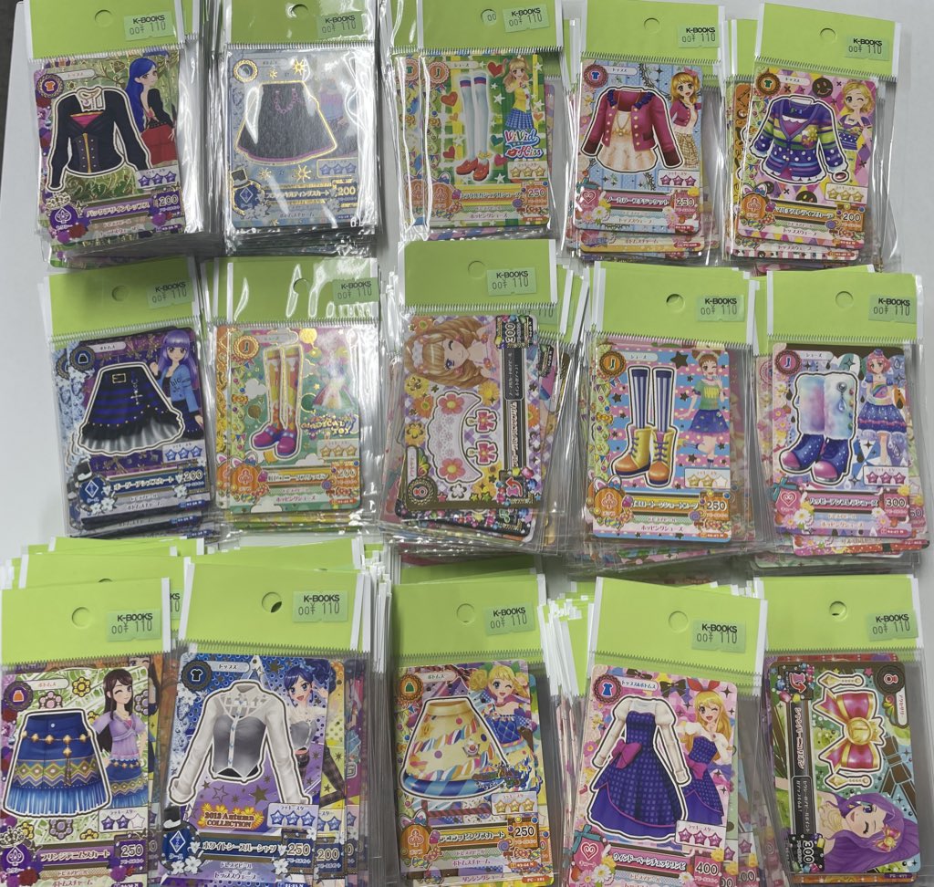 入荷情報】 アイカツ アイカツカード 大量入荷しました！！ #kbooks