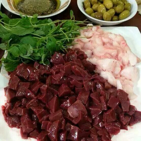 هلّق منقول #صباح_الخيرᅠ 
تفضّلوا 😍 أطيب وأحلى ترويقة…
الدليل الوحيد إنك لبناني الأصيل 🇱🇧🍽️