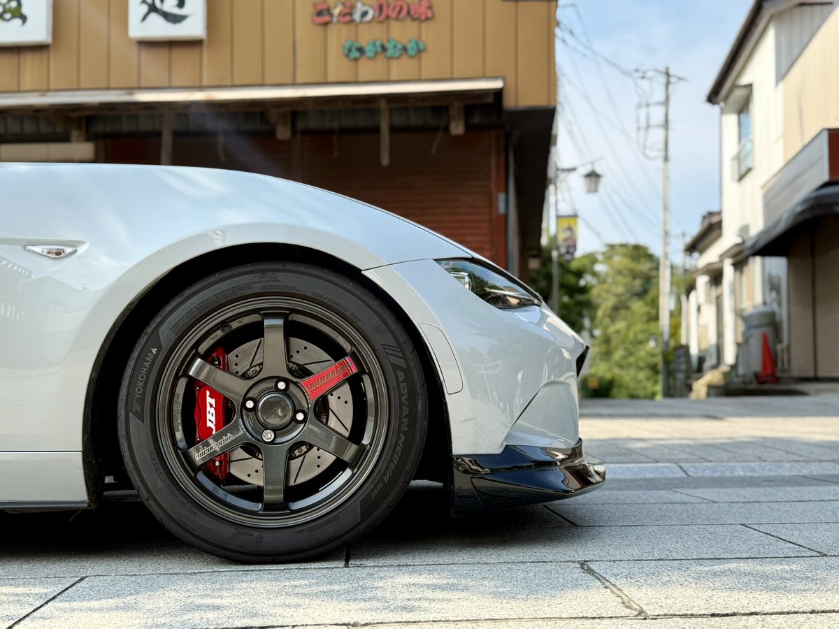 3ln1_ef8's tweet photo. JBTキャリパーにしてからずっとブレーキングがストレスだったけど、ようやく"使える"ブレーキになった😮‍💨

無知も相まって色々と的外れな対策もしたが、1番の元凶はオプションのスポーツパッドでした😩
特注MX72＋で解決🤝

久しぶりにフェード（ベーパーロックと勘違いしてたアホ）せず山走れた😮‍💨 https://t.co/UWWGbjAFKW