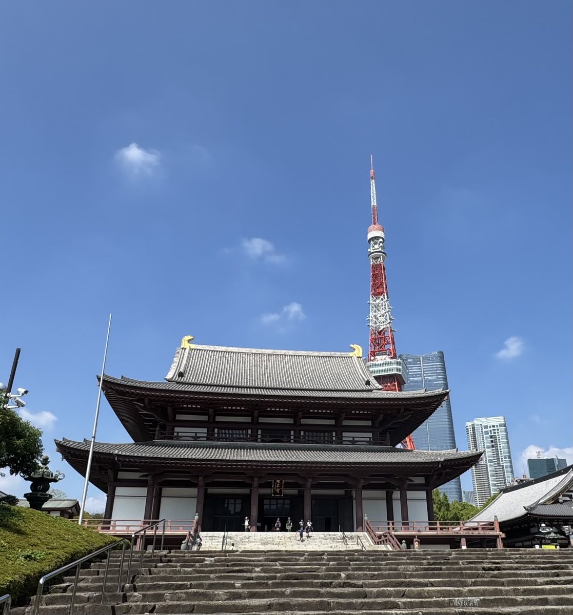 朝から増上寺へ。

うーむ、これは広い… ( ˘ω˘)