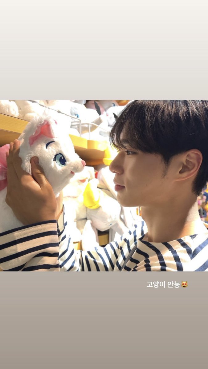 junseoarchive17's tweet photo. 내가 아는 미국물은 이게 아닌데.. https://t.co/hkTNDXmrmt