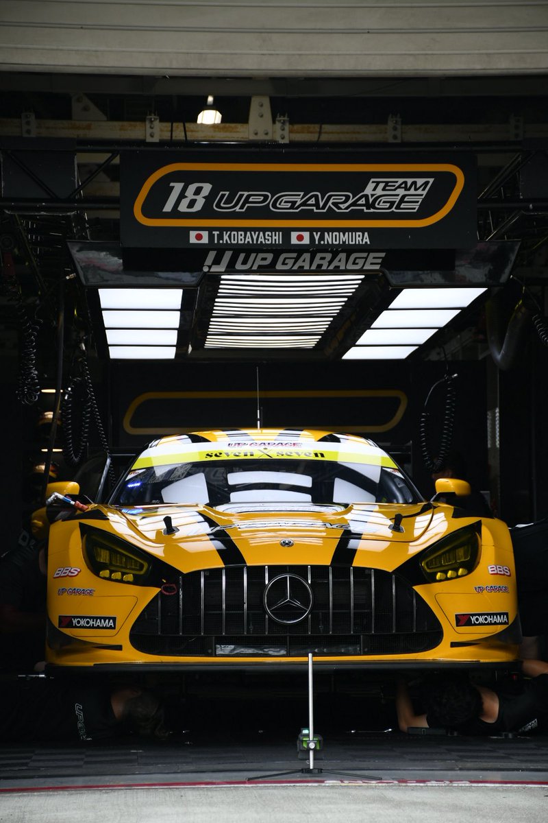 おはようございます☀
決勝日の鈴鹿は朝から雲が広がっていましたが、この時間になって太陽が見え始めています！

#アップガレージ #18号車 #スーパーGT #SUPERGT