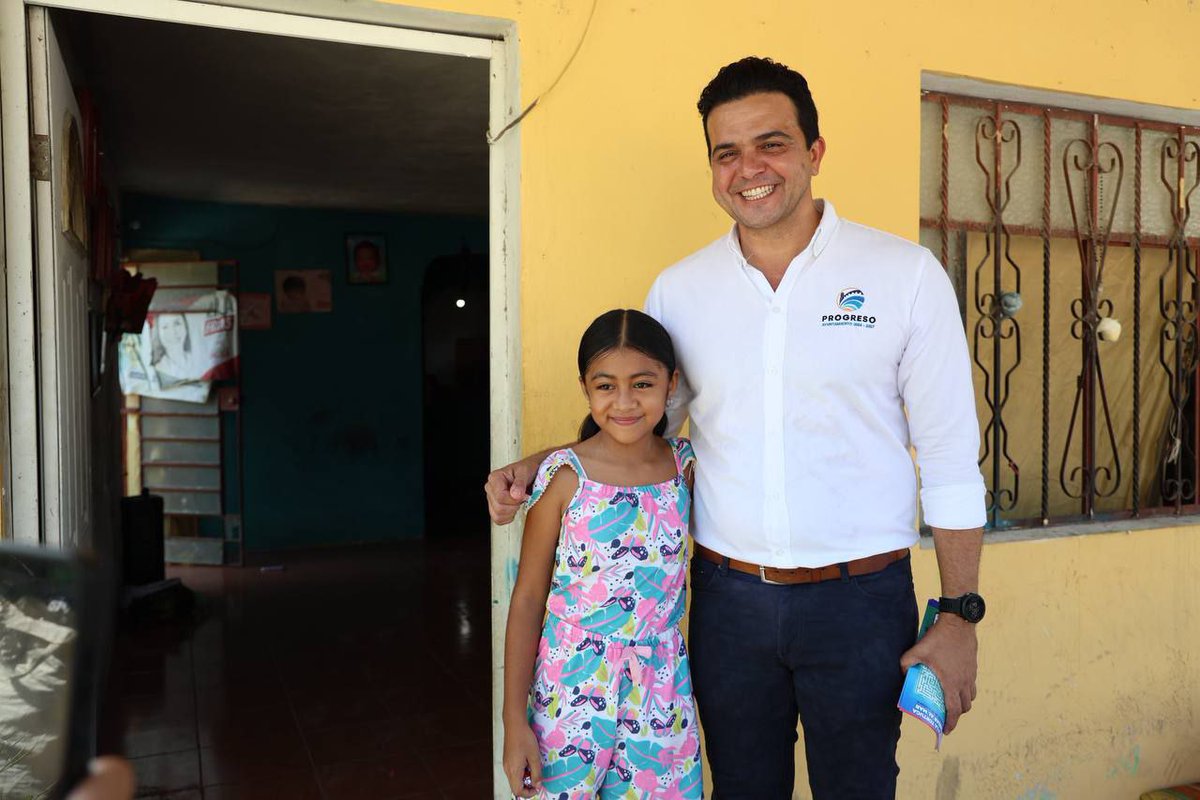 NM_NoticiasMid's tweet image. Vecinos de San Ignacio reconocen avances del alcalde @erikrihaniglez en su primer año de gestión. 💡📚
✅ Nueva iluminación en calles
✅ Convenio para mantener la biblioteca
✅ Mantenimiento de parques y vialidades

#ProgresoParaTodos #Yucatán
wp.me/p7dLUg-ama