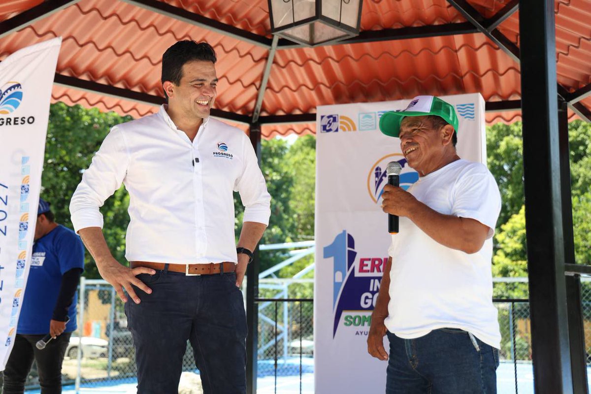 NM_NoticiasMid's tweet image. Vecinos de San Ignacio reconocen avances del alcalde @erikrihaniglez en su primer año de gestión. 💡📚
✅ Nueva iluminación en calles
✅ Convenio para mantener la biblioteca
✅ Mantenimiento de parques y vialidades

#ProgresoParaTodos #Yucatán
wp.me/p7dLUg-ama