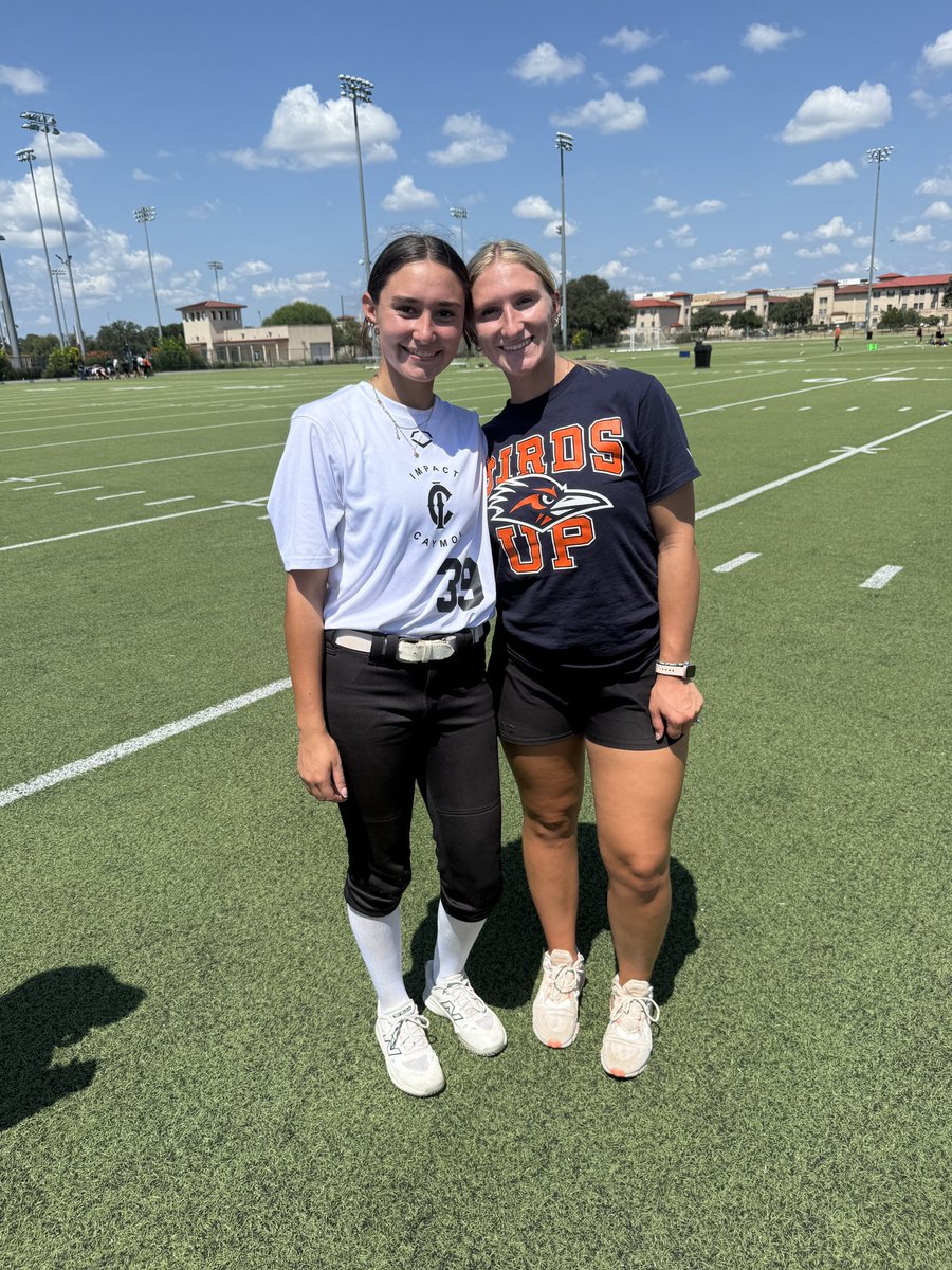Thank you <a href="/UTSASB/">UTSA Softball</a> for a great camp today! I enjoyed learning from all the coaches and players.#BirdsUp <a href="/Vanntastic8/">Vann Stuedeman</a> <a href="/mac89704385/">mac</a> 
<a href="/Coach_JimBray/">Jim Bray</a> <a href="/heather_ruiz97/">Heather Ruiz</a>