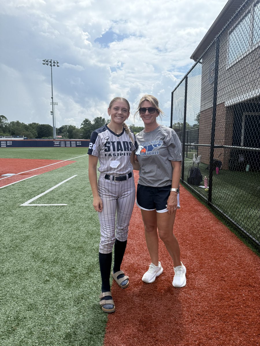 peyfields2028's tweet photo. Thank you to the amazing coaches at Carson Newman University for holding such a great camp! I had a great experience and am so thankful for the invite! Fastball topped out at 62, off speed was 47. Ball had good movement too. More work to be done #2028graduate #Softball #GoEagles https://t.co/bH4gtxPCmJ