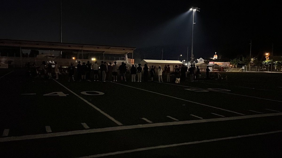 warrior_f13's tweet image. What a day it has been. A 7 hour marching band rehearsal from 11:30PM yesterday to 6:30AM. A pool party from 10:30AM to 11:45AM. Now a @Mariners game to end it. I’m exhausted, but it was fun! (Plus @TeamLiquid got the expansion sweep!) #marchingband #onthego #tridentsup #RWF