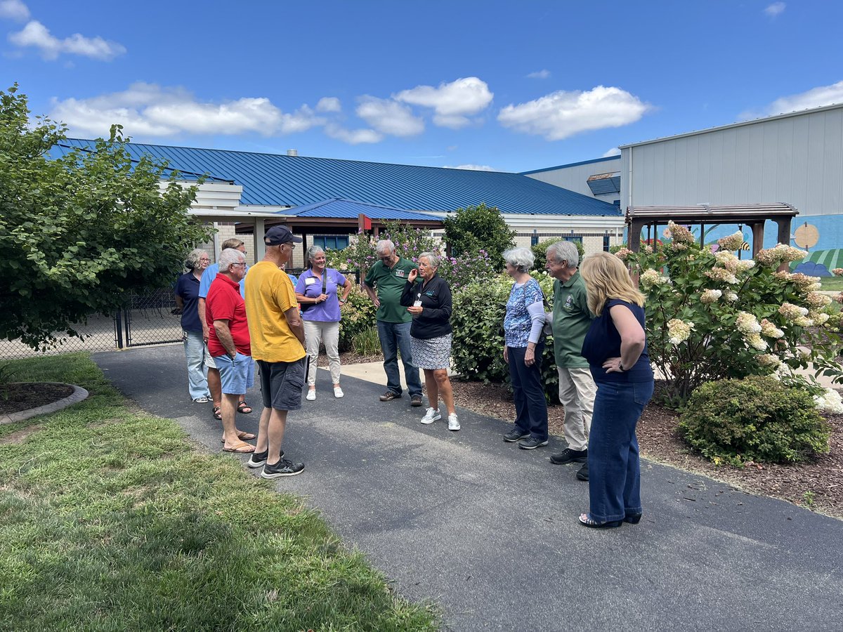 AMBirds_Decatur's tweet image. Several Kiwanis Clubs visited MRI last week…