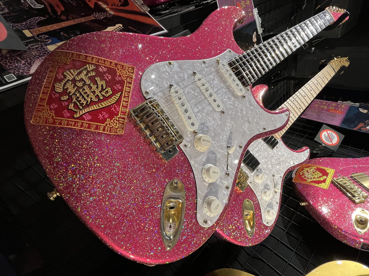 pinkちゃん♡金額変更しました♡ Adidas zx 9000 END فروشی نیست⛔️