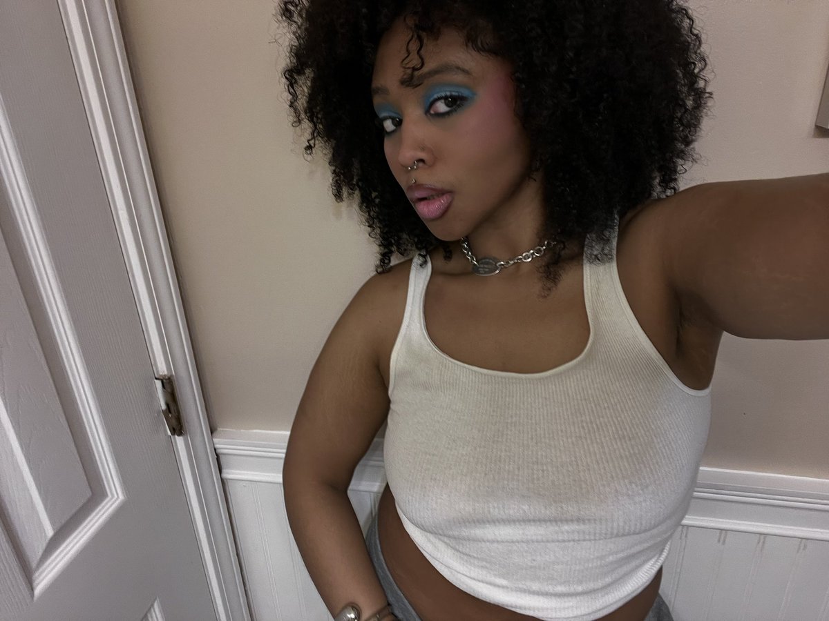 nobody cares but here ya go 💕