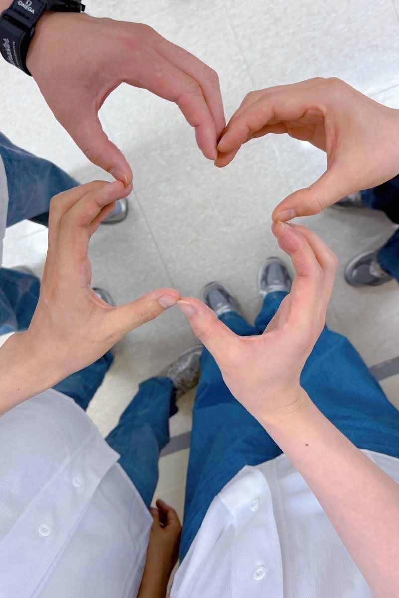 crzydemona's tweet image. The four leaf clover I bought after the concert in Busan. #Forestella #thewave #포레스텔라