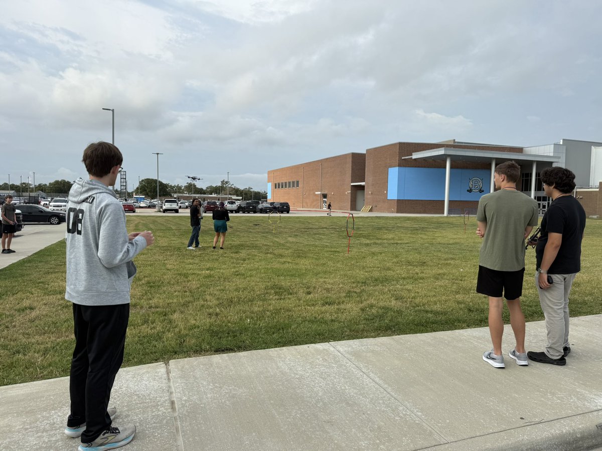 Fly day Fridays: Mrs Weiss class practicing their drone flying skills <a href="/BwoodBucs/">Brazoswood HS</a>
