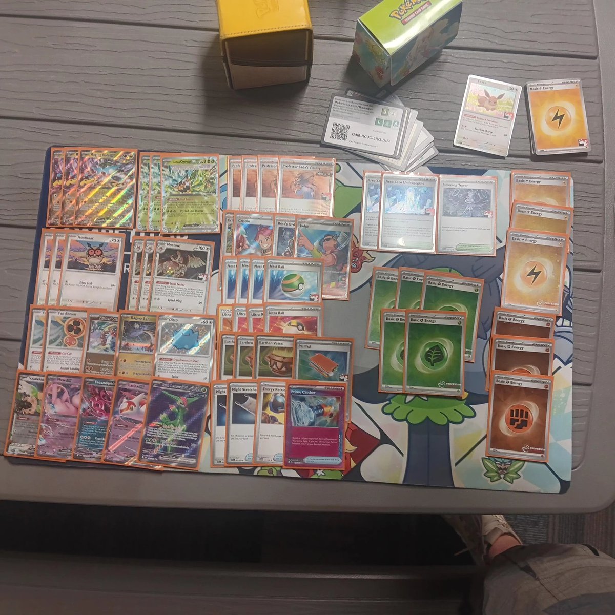 TheVoIDJordon's tweet photo. 2nd out of 18 at a cup in Evansville!
4-0-1 into top cut with Raging Bolt.

Shoutout to my @TheTopTables teammates @eFiveTweets for making top 8 points and @ABKilGeo for making top 4! 

Thx @Ketonomics for hosting!

+40cp +24packs
164/200
List: -1 slither wing + 1 koraidon ssp https://t.co/BB0jcOGnsR