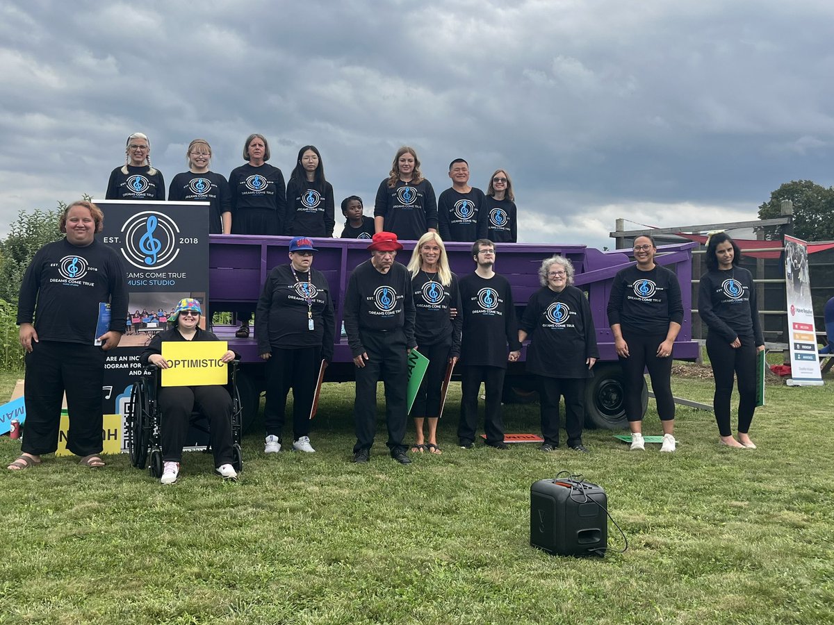 DCTMusicStudio's tweet photo. An INCREDIBLE day spent at I Have Resolve Foundation’s Field Day! Thank you for inviting Dreams Come True Music Studio to perform at this beautiful event celebrating inclusion. Jason is smiling from Heaven! #inclusion #friendship #abilitiesfirst #singyoursong❤️ https://t.co/AtelvfMRBi