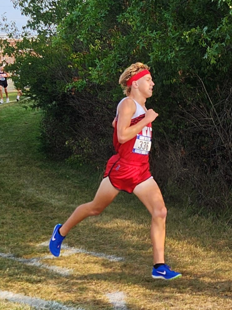 Wauseon XC Boys Clay Wasnich finished 5th at the Defiance Earlybird Invitational! Great run Clay!