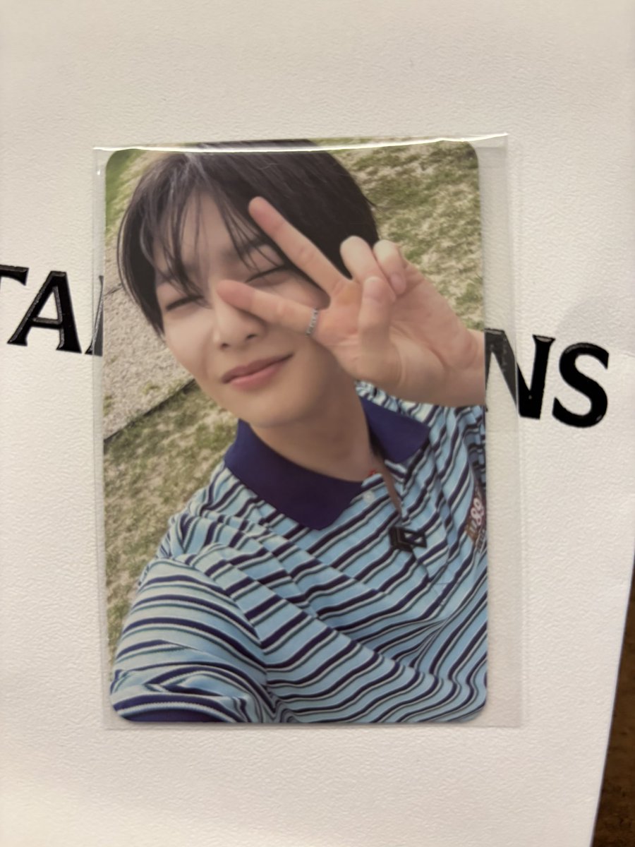 muggy_cha's tweet photo. straykids KARMA SBS I.N. サノクトレカ

譲 12000円 https://t.co/nBewp5nZC6