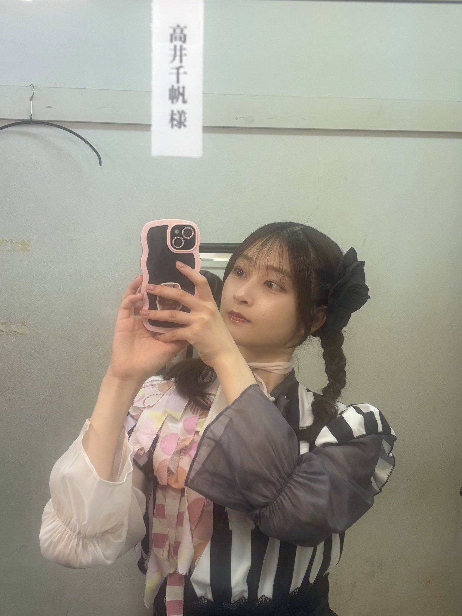 高井千帆 サイン入り生写真 アクリルキーホルダー 高井千帆 生写真サイン入り - メルカリ