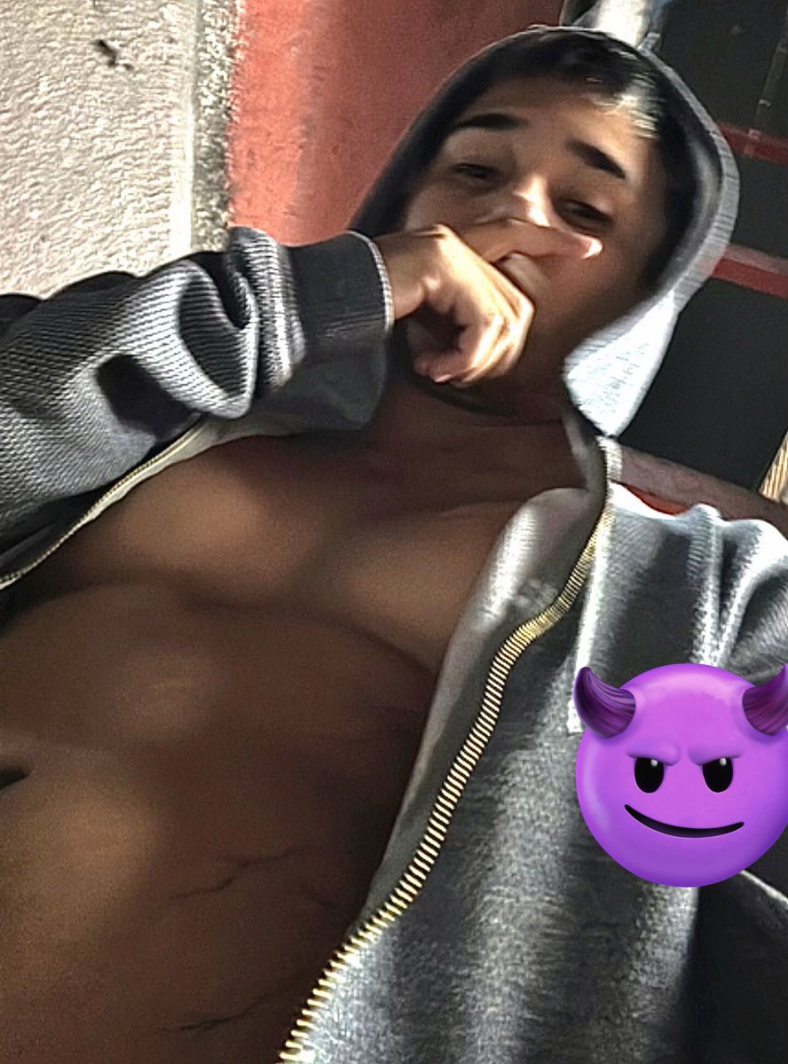 enriquez_469's tweet photo. Nuevo contenido en venta, promo el día de hoy 😈😈😈😈🔥🍆 https://t.co/L8mok2cpCA