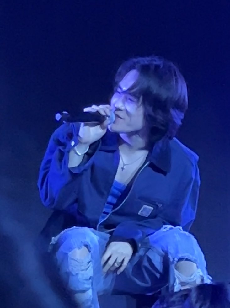 zaiinzam's tweet image. แสงเวทีทำไรน้องปันไม่ได้เลย ㅠㅠ น่ารักมากอะ ตี๋ยิ้มหวาน ร้องเพลงเพราะ แต่งเพลงเก่ง ฮืออๆๆ🤍🤏🏻 

#PUN #punisalwayshappy 
#COLORISTS4 #ColoristsMusicFestival4