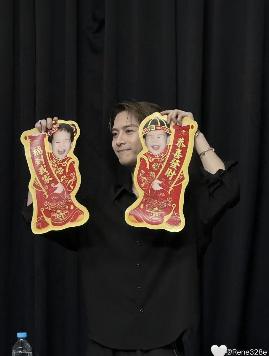 𝙜𝙜𝙟𝙨 🍀 七 ♡ 𝘱.𝘫𝘢𝘤𝘬 🍓🌴 (@ggwithgot7) on Twitter photo Hi <a href="/OnAirRomeo/">On Air Romeo</a>, we would love to listen to #MADEMEAMAN by #JacksonWang <a href="/JacksonWang852/">Jackson Wang</a> in <a href="/MostRequestLive/">Most Requested Live</a>
thank you! #MostRequestedLive 🥹 Hi <a href="/OnAirRomeo/">On Air Romeo</a>, we would love to listen to #MADEMEAMAN by #JacksonWang <a href="/JacksonWang852/">Jackson Wang</a> in <a href="/MostRequestLive/">Most Requested Live</a>
thank you! #MostRequestedLive 🥹