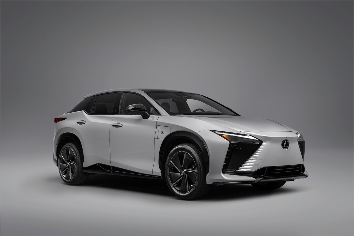 luxurylifestyle's tweet image. 2026 Lexus RZ Adds More Power And Performance luxurylifestyle.com/headlines/2026… #suv #midsizesuv #crossoversuv #automotive