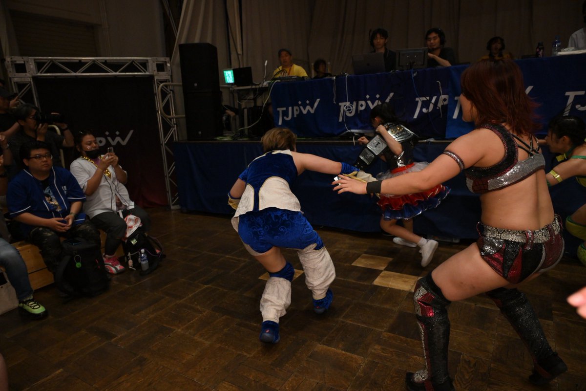 #スタプラ研究生 の鈴江さん、ご家族の皆様、ファンの皆様、容赦ない攻撃を見せつけてしまい大変申し訳…しかし！！！リングの上は非情な世界でもあるのだ！！私は鈴江さんが相当な覚悟を持ってこの試合に来たとお見受けして闘ったぞ！！
しかしながらバトルロイヤル制するなんて凄すぎるで～！ #tjpw