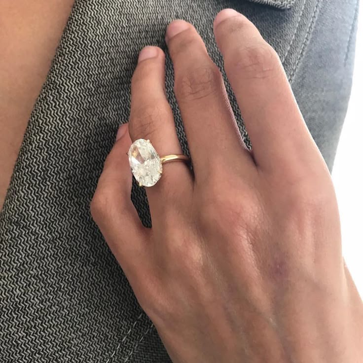 pradaparisian's tweet photo. hailey bieber has it all! https://t.co/5b536i2Qbd
