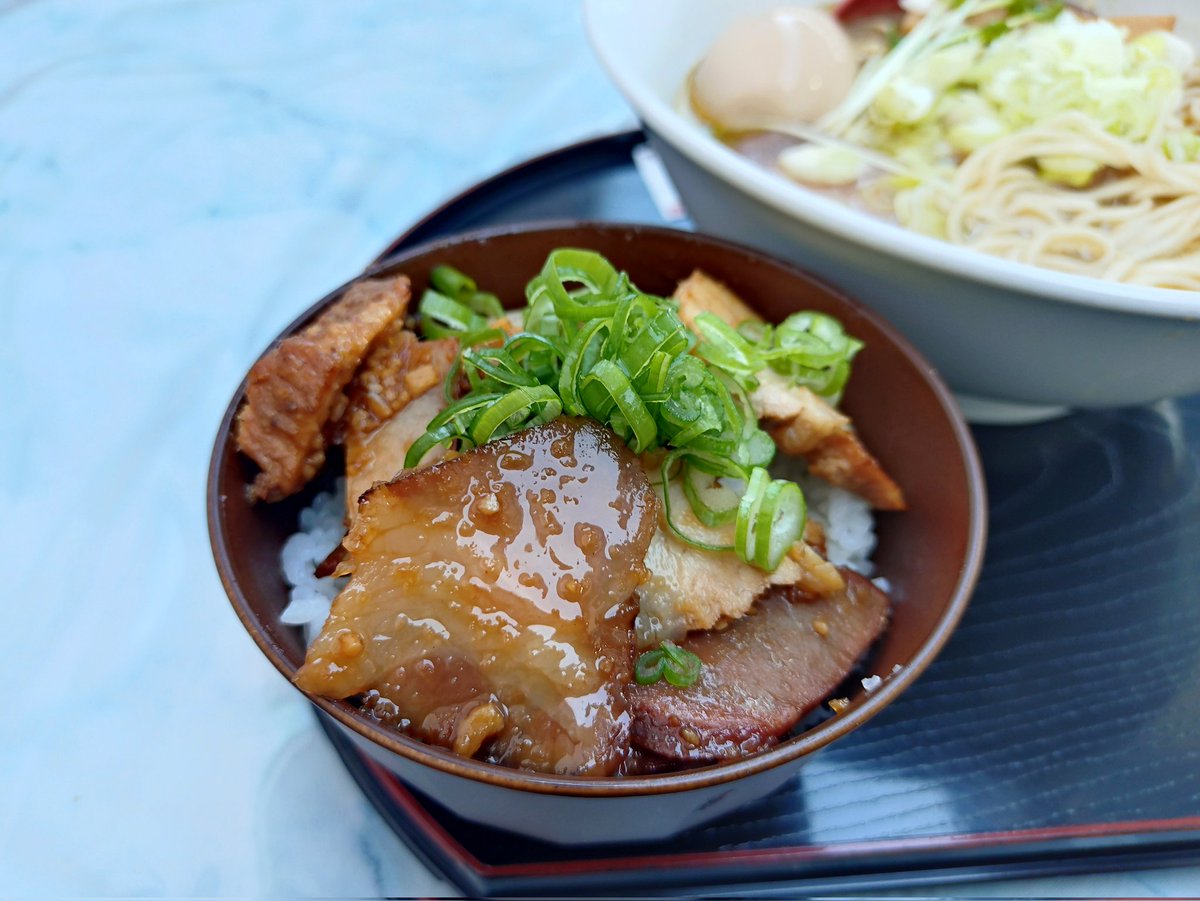 CANâ倪é (@kantarou_80) on Twitter photo 麺åŠéé éã®é§
ç§©ç¶åº
ã¯ãŸããåºæ±ãããã
ïŒçŒè±ãã¯ã
ééããã§æã©ãŒð
åçž®ãããã¯ãŸããã®é¢šå³ãšæšå³ãå£ãã£ã±ãã«åºããã¹ãŒããããªããã§æ¯åãã®è¯ã现麺ãè¯ãåããŸããéŠã°ããèããã£ã·ãã®ã飯ãæé«ã§ãïŒæããçŸå³ããäžæ¯ã«å€§æºè¶³ð
ãã¡ããããŸã§ããïŒ éººåŠéé éã®é§
ç§©ç¶åº
ã¯ãŸããåºæ±ãããã
ïŒçŒè±ãã¯ã
ééããã§æã©ãŒð
åçž®ãããã¯ãŸããã®é¢šå³ãšæšå³ãå£ãã£ã±ãã«åºããã¹ãŒããããªããã§æ¯åãã®è¯ã现麺ãè¯ãåããŸããéŠã°ããèããã£ã·ãã®ã飯ãæé«ã§ãïŒæããçŸå³ããäžæ¯ã«å€§æºè¶³ð
ãã¡ããããŸã§ããïŒ