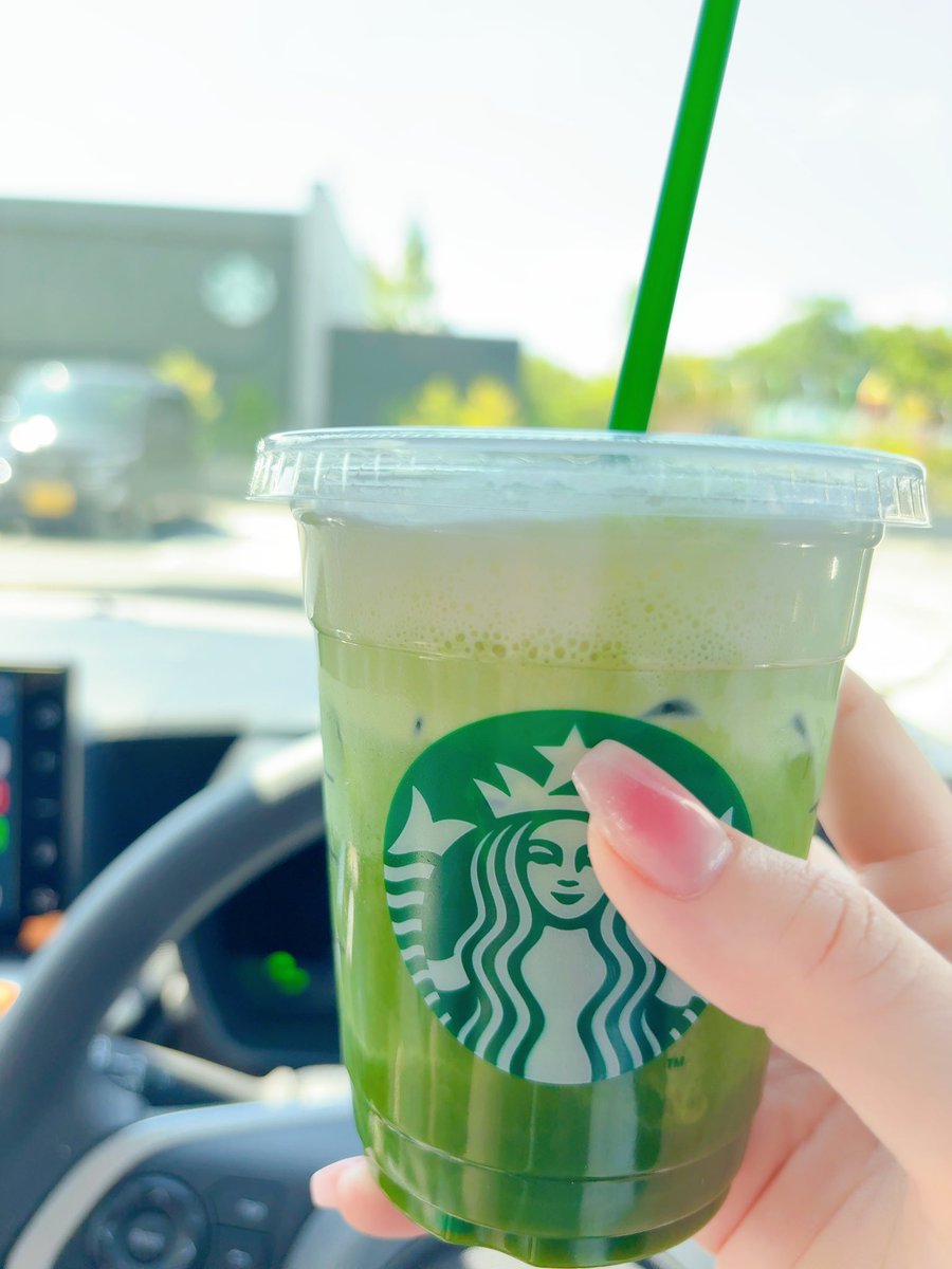 dbdm_ominmin's tweet image. ネイルからのスタバ♥涼み抹茶美味しすぎる!